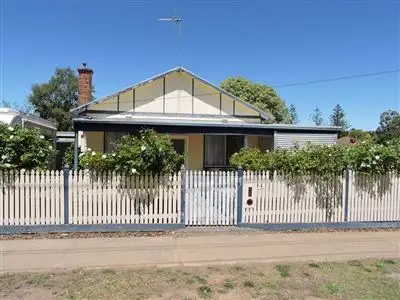 24 High Street, Ararat VIC 3377