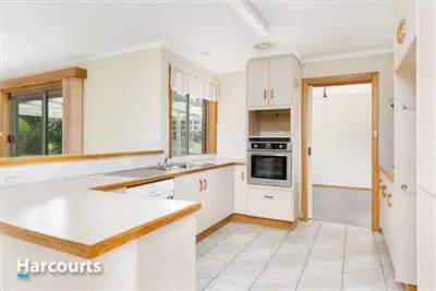 Fourth view of Homely house listing, 4 Hasken Court, Berwick VIC 3806