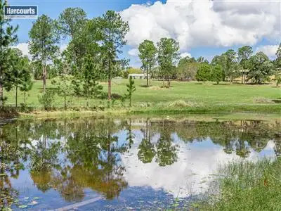 30 Sunbird Court, Moorina QLD 4506