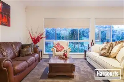 Fifth view of Homely house listing, 6 Robin Rise, Beaconsfield VIC 3807