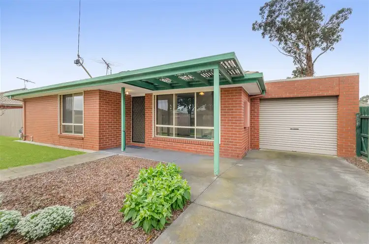 21 Bingara Avenue, Norlane VIC 3214