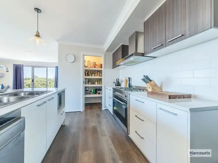 Fifth view of Homely house listing, 26 Kensington Square, Drouin VIC 3818