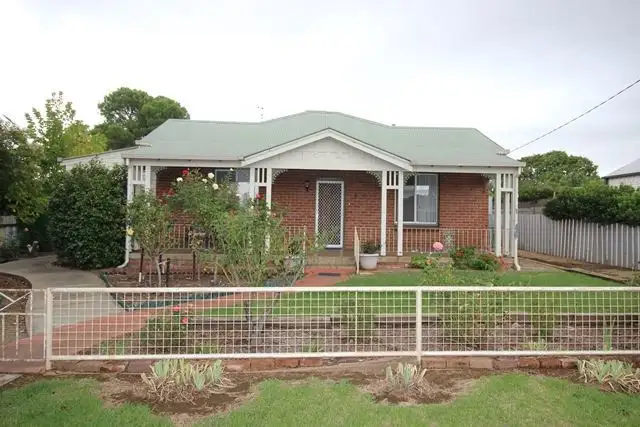 7 Short Street, Cootamundra NSW 2590