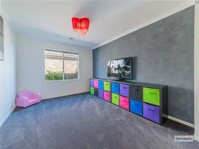 Second view of Homely house listing, 31 Rivendale Crescent, Drouin VIC 3818