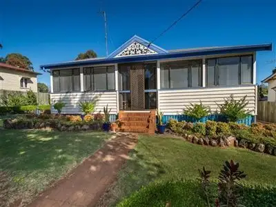 10 Chamberlain Street, North Toowoomba QLD 4350