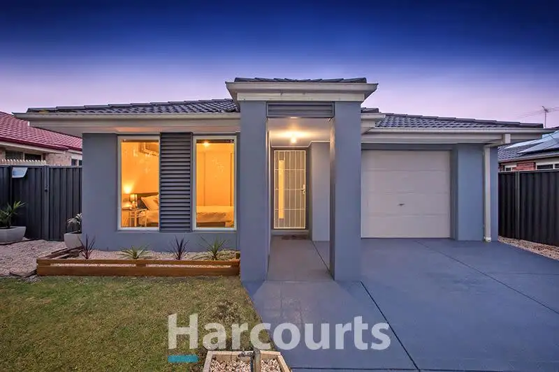 Main view of Homely house listing, 10 Chestnut Chase, Pakenham VIC 3810