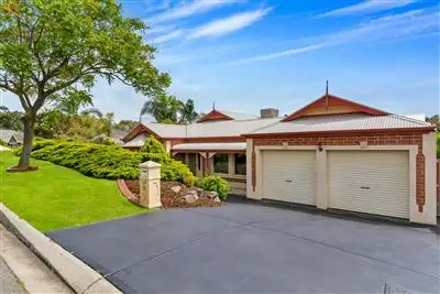 15 Olde Coach Road, Greenwith SA 5125