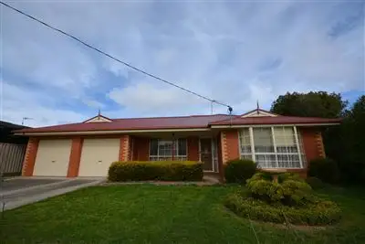 23 Melbourne Road, Creswick VIC 3363