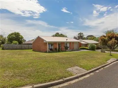 Main view of Homely unit listing, 1/16 Macedon Avenue, Dromana VIC 3936