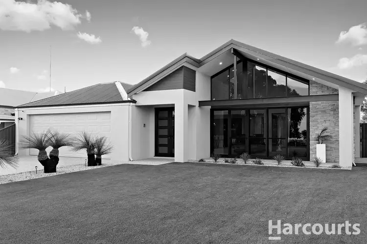 4 Peel Parade, Coodanup WA 6210