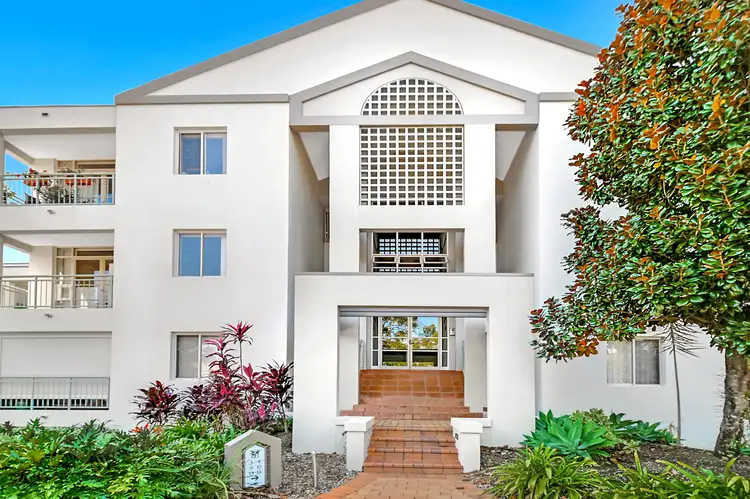 76-80 Chichester Drive