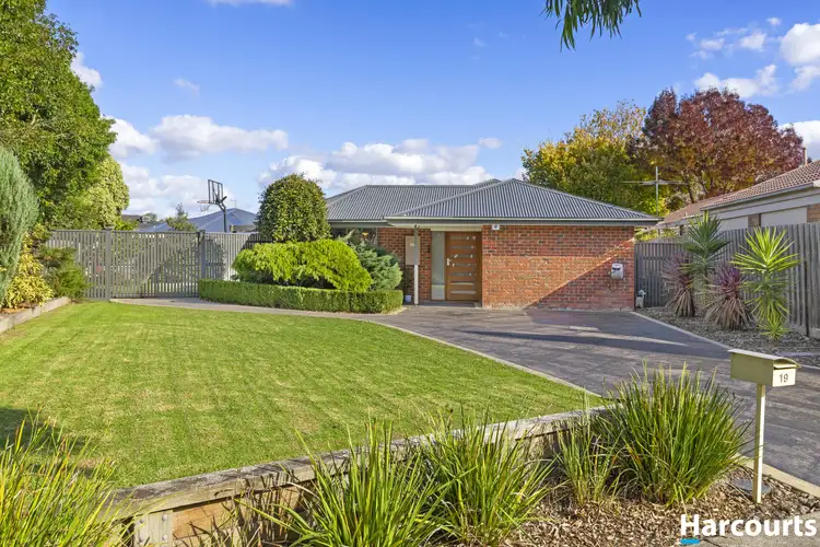 Main view of Homely house listing, 19 Meadowview Court, Ferntree Gully VIC 3156