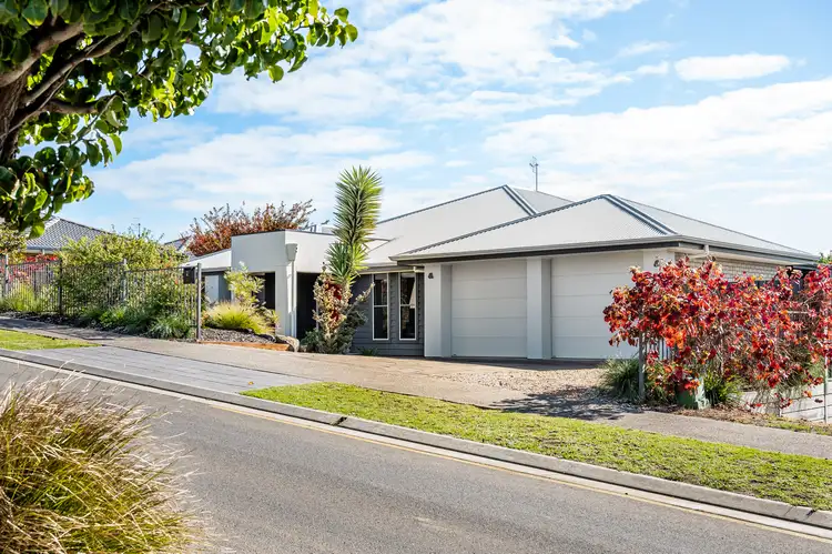 4 Aquamarine Boulevard, Hayborough SA 5211