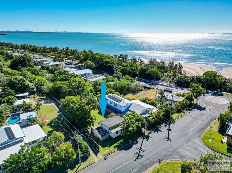 7 Clayton Road, Lammermoor QLD 4703