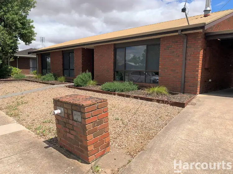 16 Windsor Crescent, Horsham VIC 3400