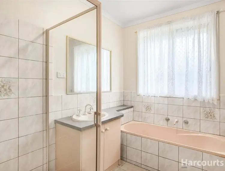 Fifth view of Homely house listing, 15 Meldrum Court, Narre Warren South VIC 3805
