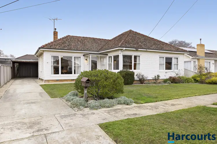 15 Bowden Street, Wendouree VIC 3355