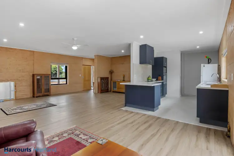 Seventh view of Homely house listing, 5 Robinia Way, Kangaroo Gully WA 6255