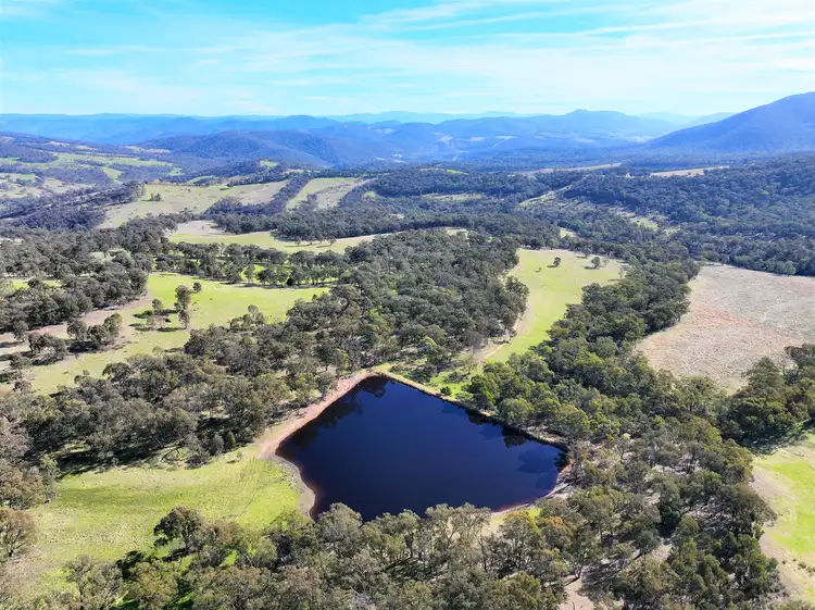 2574 McKillops Road, Tubbut VIC 3888