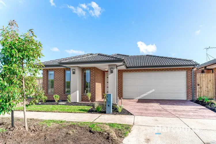 Main view of Homely house listing, 20 Moonstone Crescent, Cranbourne East VIC 3977