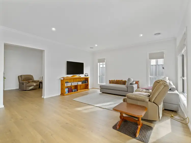Fifth view of Homely house listing, 15 Oleander Terrace, Wangaratta VIC 3677