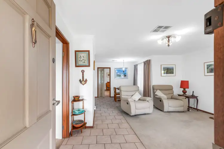 Fourth view of Homely house listing, 2 Verdant Court, Wynn Vale SA 5127