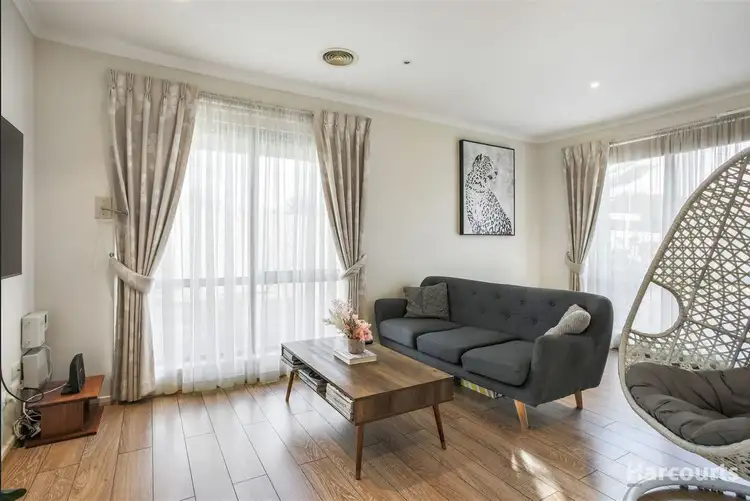 Third view of Homely unit listing, 2/9 Alexander Street, Cranbourne VIC 3977