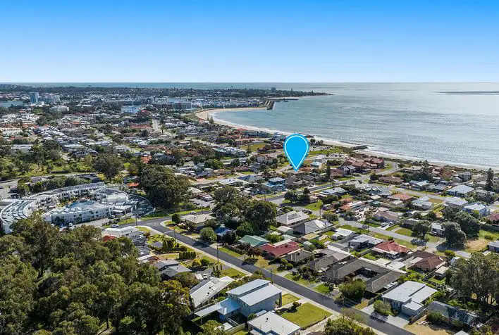 Second view of Homely house listing, 6 Asteria Court, Silver Sands WA 6210