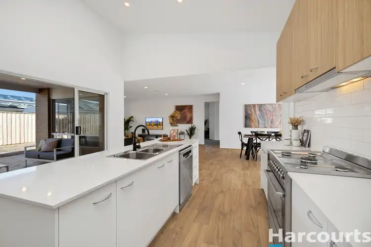 Fifth view of Homely house listing, 10 Archee Road, Warragul VIC 3820