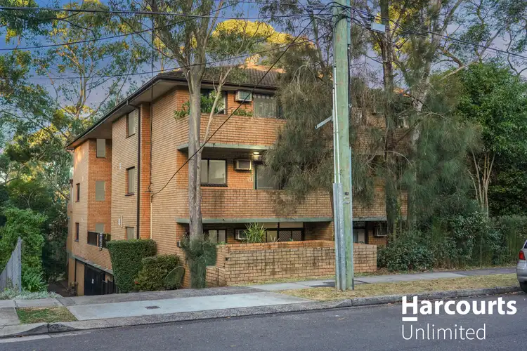 5 Doomben Avenue