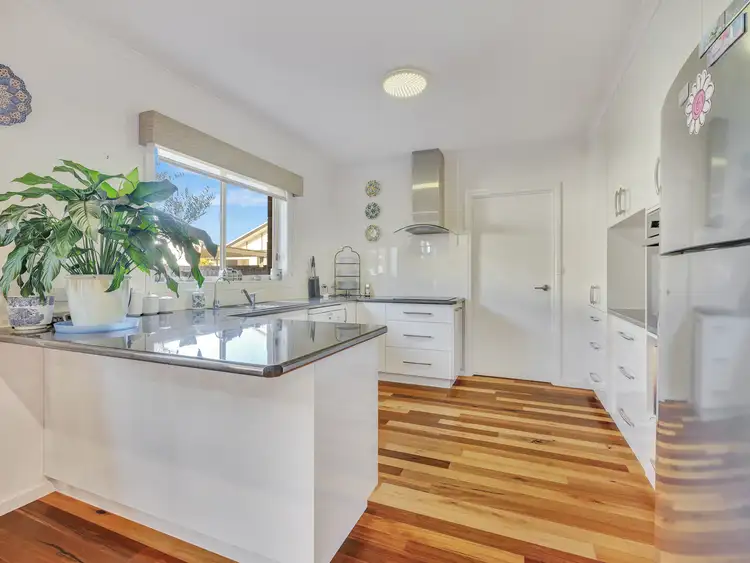 Second view of Homely house listing, 1/165 Rowan Street, Wangaratta VIC 3677