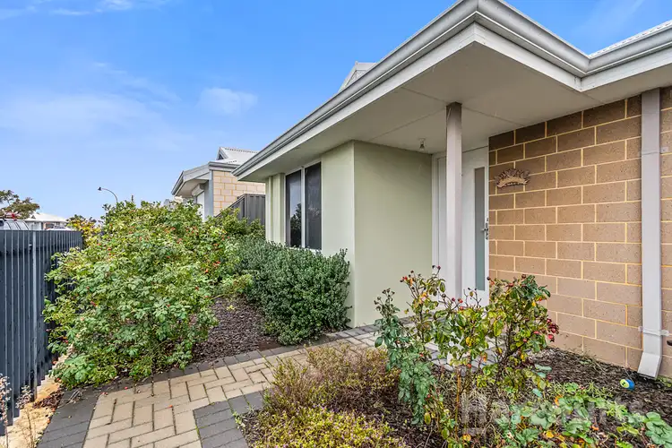 16 Equinox Avenue, Eglinton WA 6034