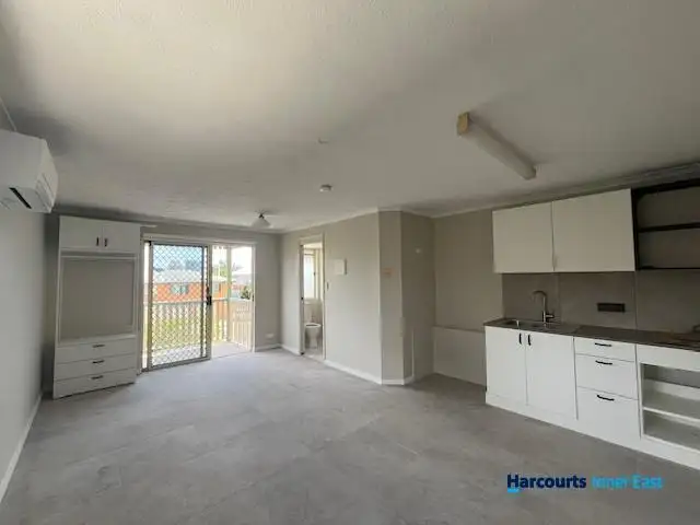 Second view of Homely unit listing, 3/27 Princess Street, Kangaroo Point QLD 4169