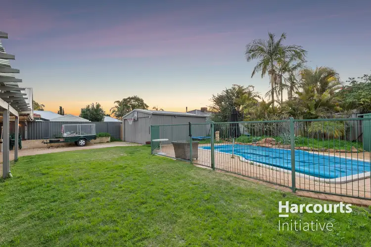 13 Rosella Circle, Ballajura WA 6066