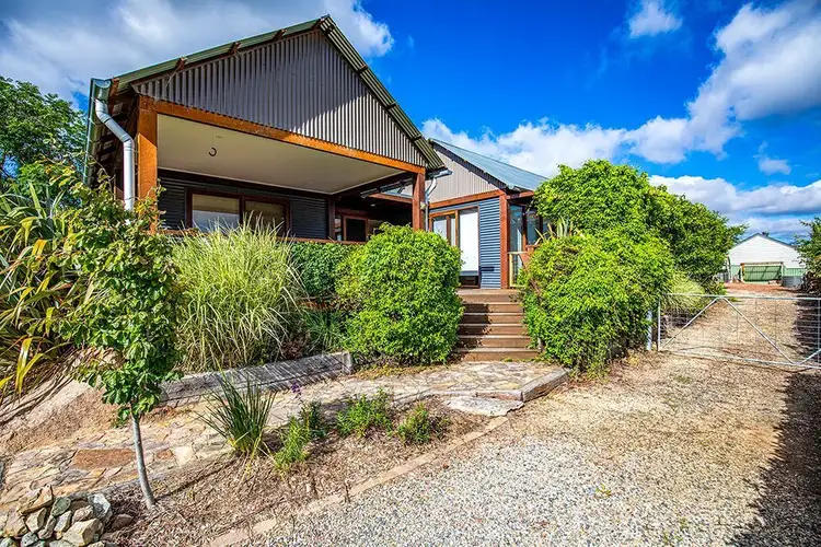 8 Araluen Street, Braidwood NSW 2622