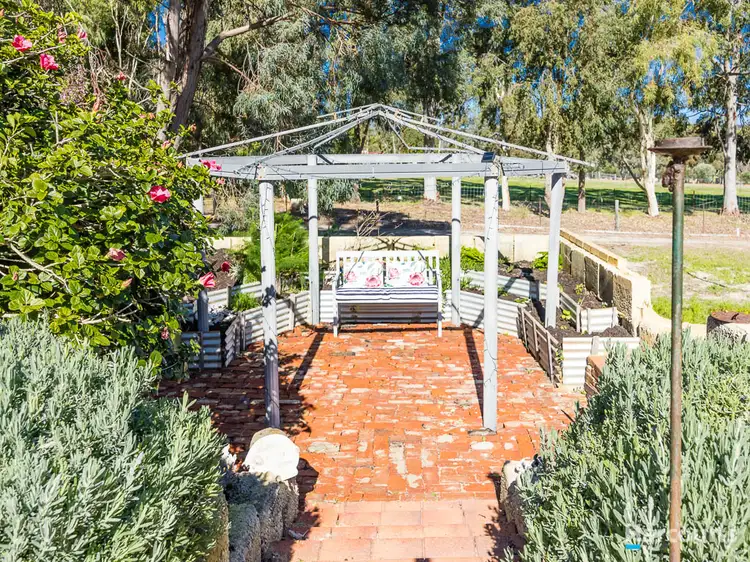 Fourth view of Homely house listing, 195 Santa Gertrudis Dr, Lower Chittering WA 6084