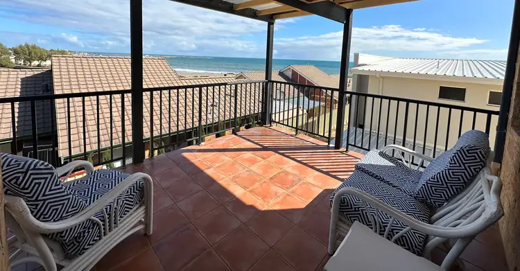 4/6 Marina Heights, Port Denison WA 6525