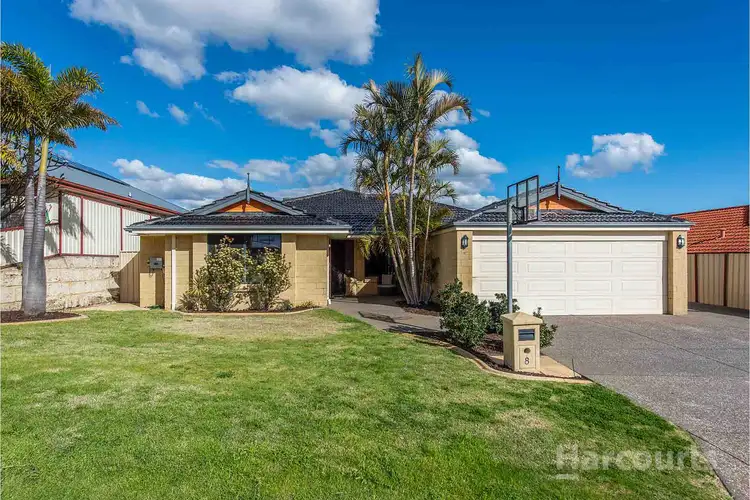 8 Orlando Court, Pearsall WA 6065