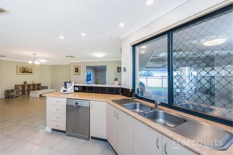 Fifth view of Homely house listing, 8 Orlando Court, Pearsall WA 6065