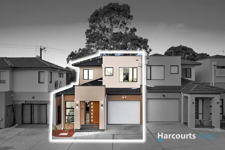 Second view of Homely house listing, 2/116 Frawley Road, Hallam VIC 3803