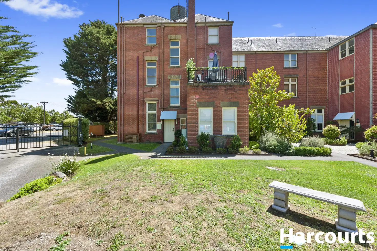 Main view of Homely apartment listing, 2A/300 Gillies Street North, Wendouree VIC 3355