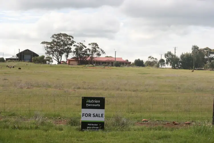 72 Katrine Road, Northam WA 6401