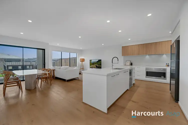 Main view of Homely unit listing, 27 Kinross Parade, Clyde North VIC 3978