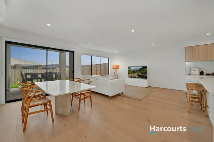 Fifth view of Homely unit listing, 27 Kinross Parade, Clyde North VIC 3978