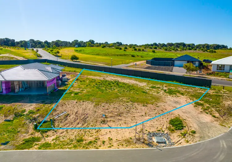 (Lot 8134) 33 Tyro Parade, Hindmarsh Island SA 5214