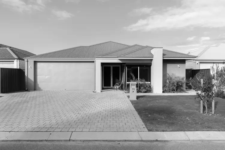 10 Treecreeper Way, Erskine WA 6210