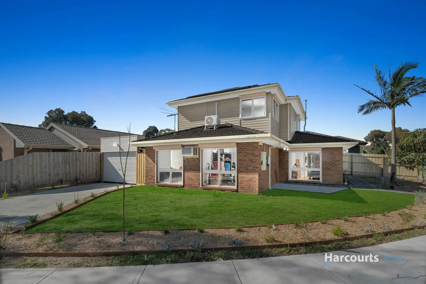 Main view of Homely townhouse listing, 19 Beckington Crescent, Hampton Park VIC 3976