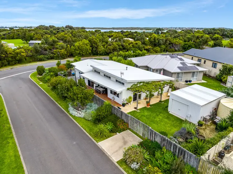 17 Gow Drive, Hindmarsh Island SA 5214