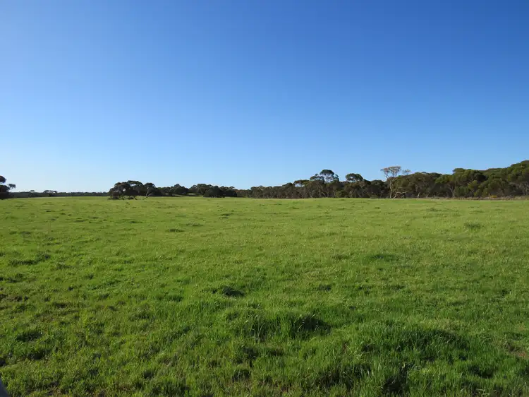 1467 Dark Island Well Road, Keith SA 5267