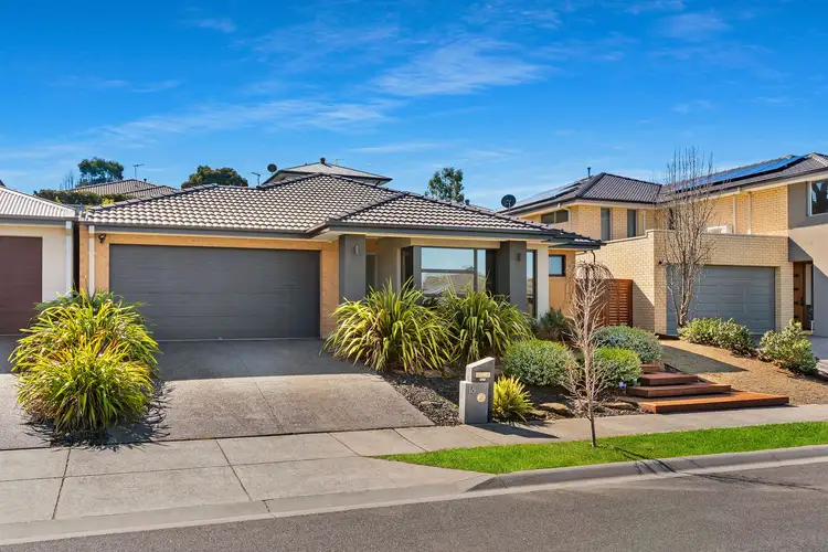 16 McPherson Drive, Croydon VIC 3136